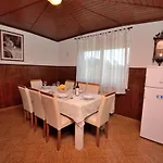 Mirka Villa *